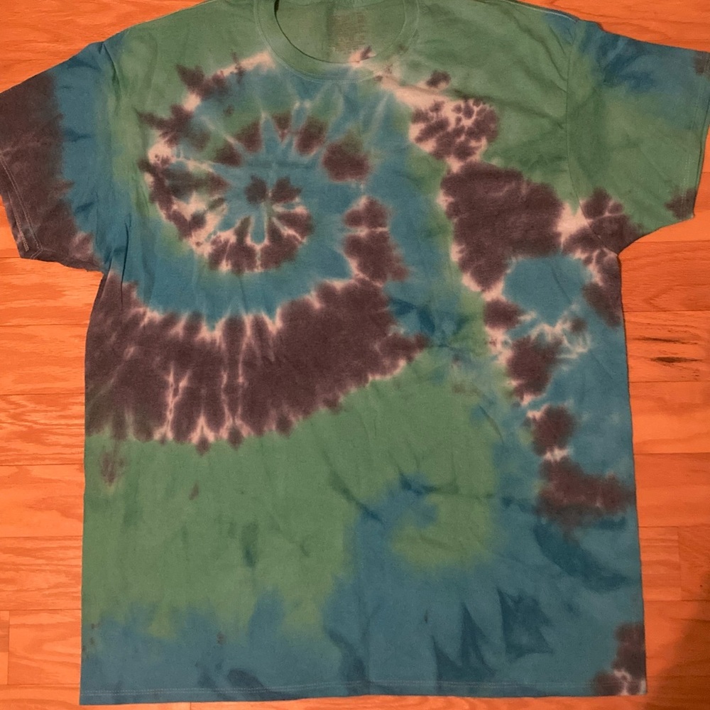 Unique tie dye shirt